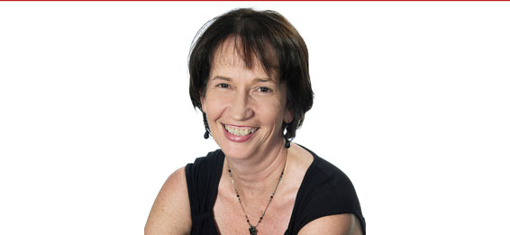 Portrait - Dr Leonie Rowan